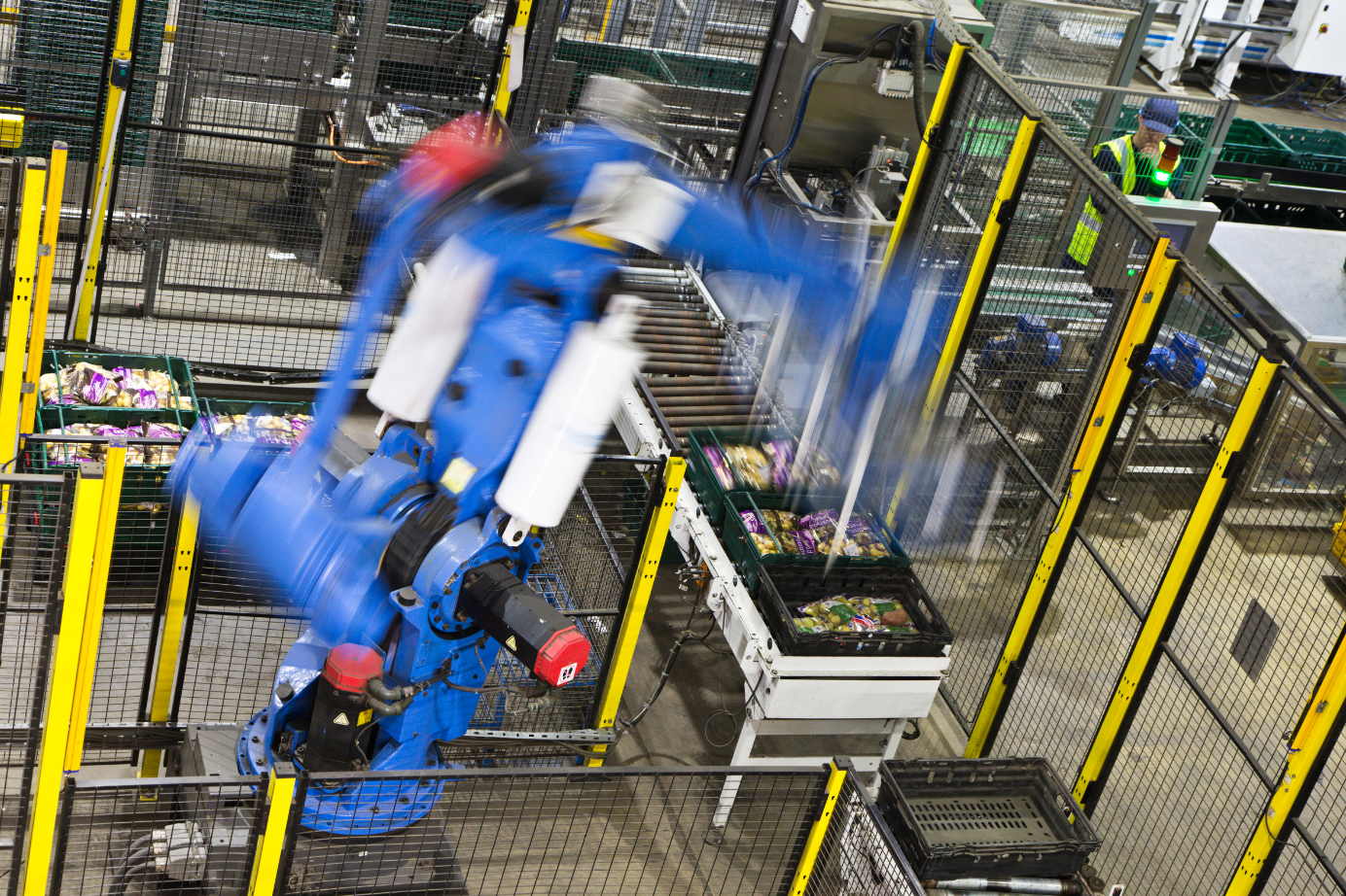 How is smart technology helping the manufacturing industry? image 2